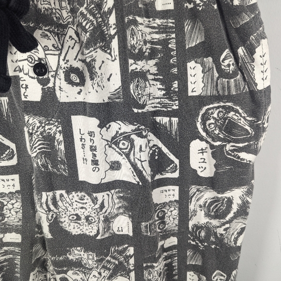 Junji Ito Collection Hot Topic Anime Horror Scary Comic Japanese Pajama Pants XL - Picture 2 of 5